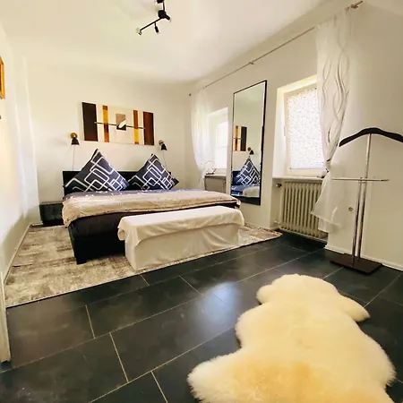 Schatte's Kleines In Зельце