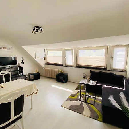 Schatte's Kleines In Зельце