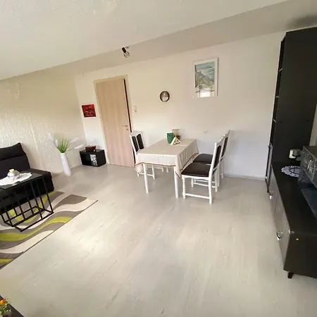 Schatte's Kleines In Зельце